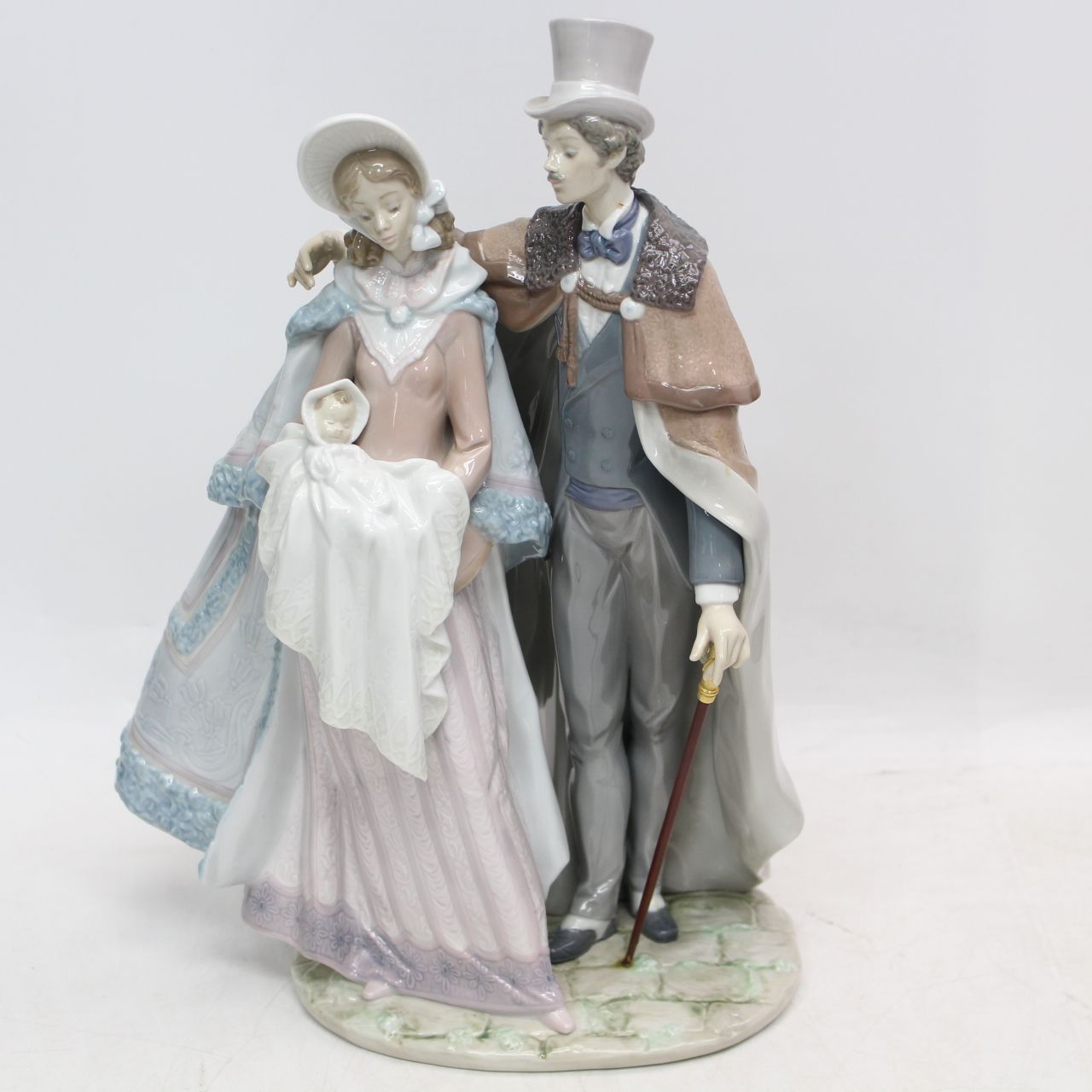 742)【廃版品/希少/高さ35.5cm】リヤドロ フィギュリン 洗礼の日 Item #01006005 Christening Day