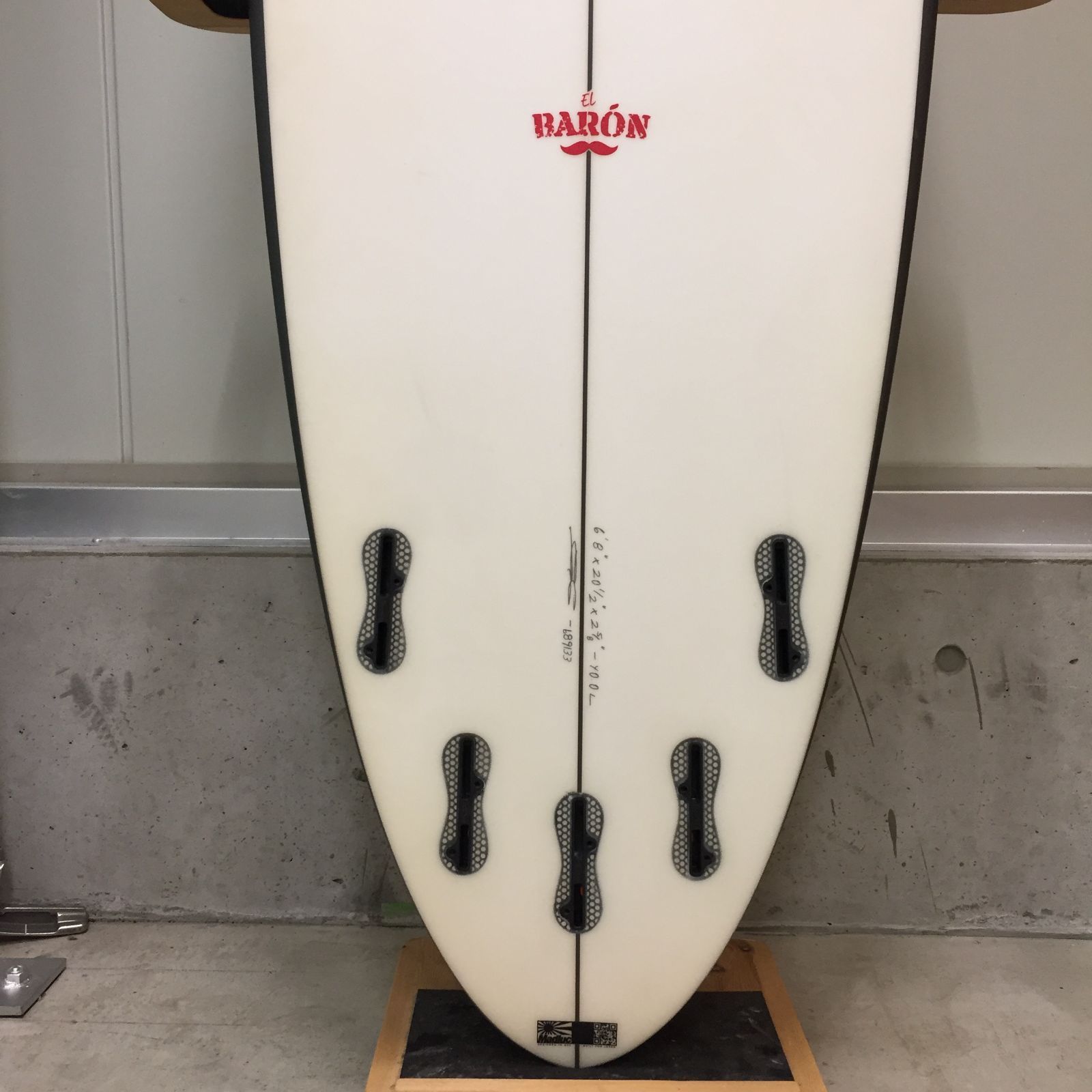 自宅配送無料 6'8 【ムラスポ公式】美品JSサーフボード EL BARON