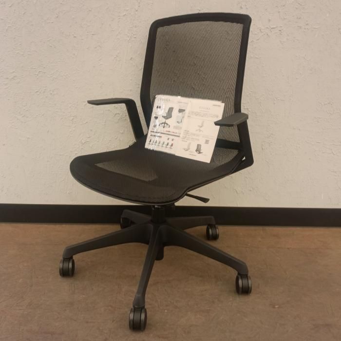 オカムラ オフィスチェア 肘あり シナーラ CD77JE-F2X1 ブラック スタンダードカラータイプ デスクチェア チェア イス 椅子 中古