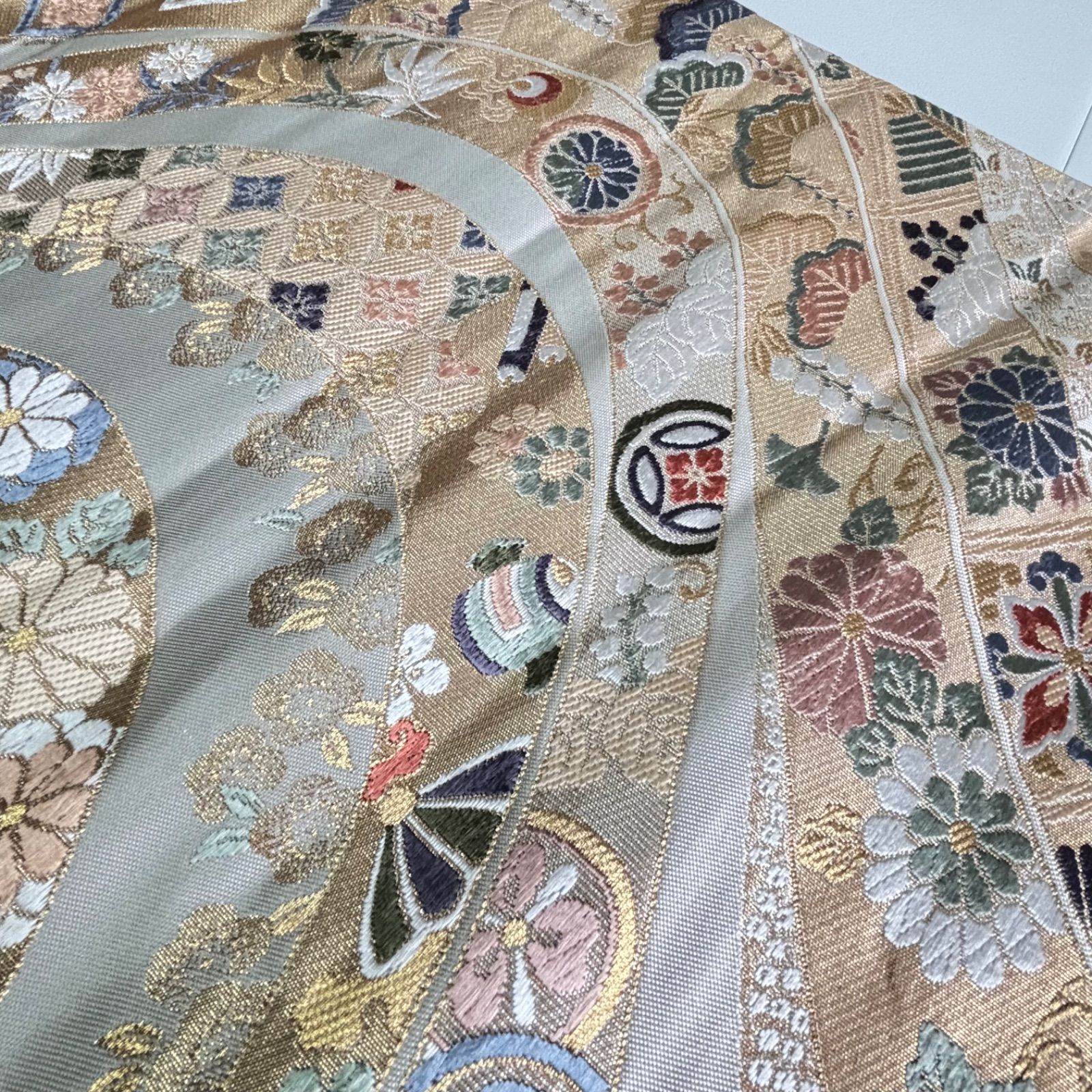 袋帯 正絹 金糸 アイボリー ベージュ 古典柄 小槌 花文様 フォーマル 