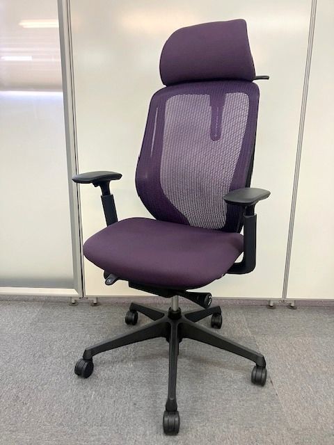 【東京都限定送料2200円も可】オカムラ　シルフィーチェア　エクストラハイバック　可動肘　パープル　ハンガー付き　メッシュ　デスクチェア