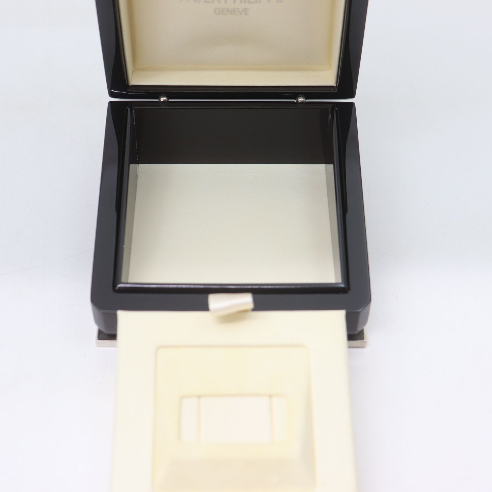 IT3OB7WN44AO PATEK PHILIPPE パテックフィリップ カフス 空箱