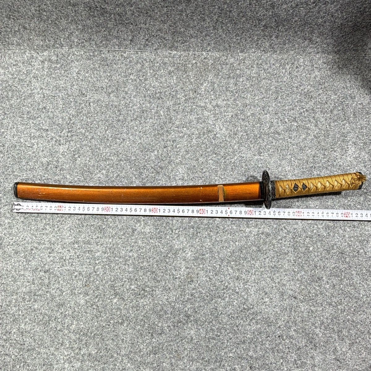 模造刀 模擬刀 脇差 全長約70cm 金茶糸巻 龍鍔 茶鞘 互の目刃文 居合