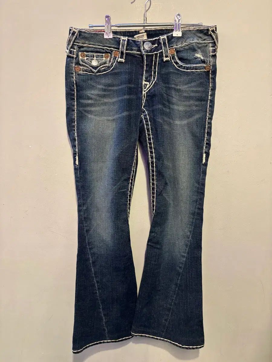 トゥルーレリジョン 正規品 usa スーパー ジョイ ブーツカットパンツ