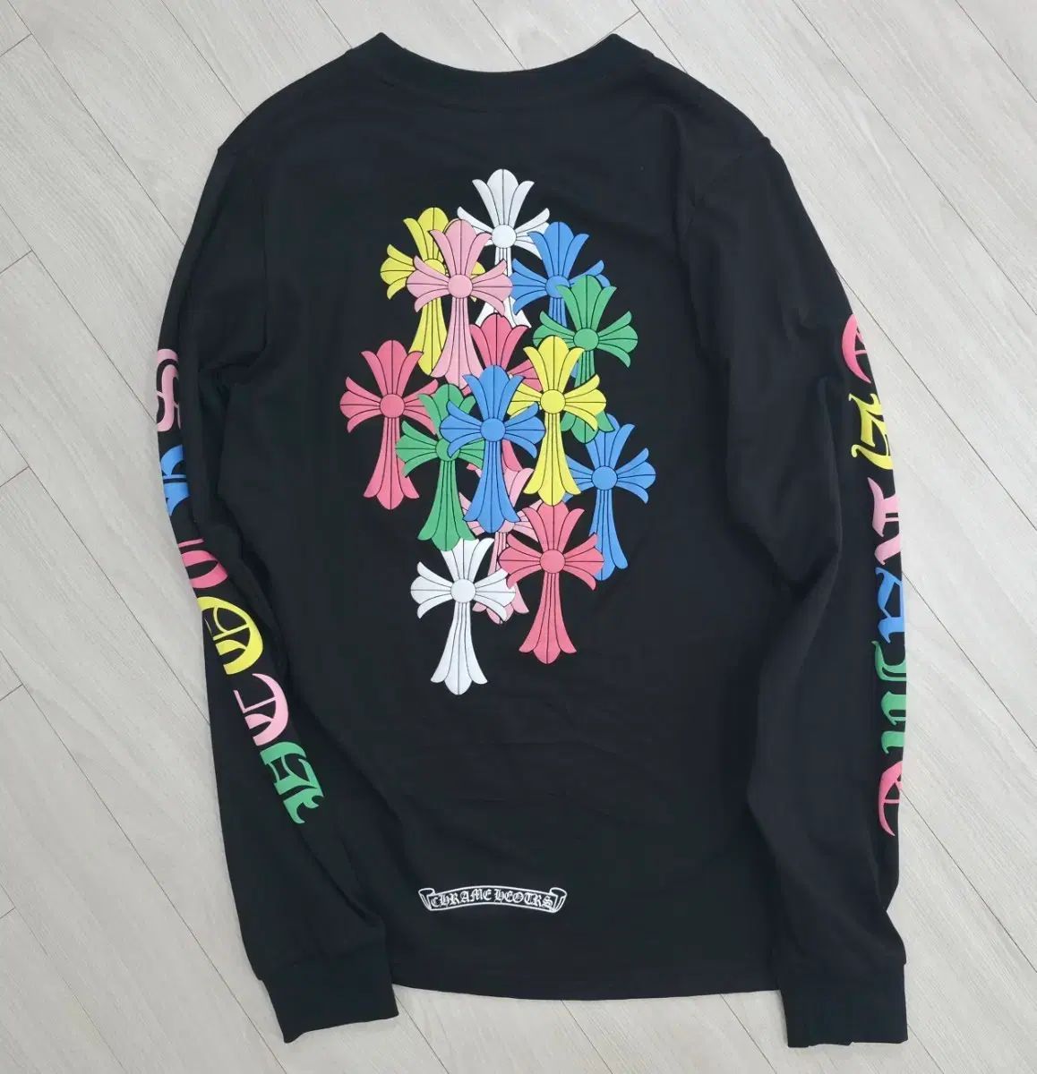 ブラックTシャツ
