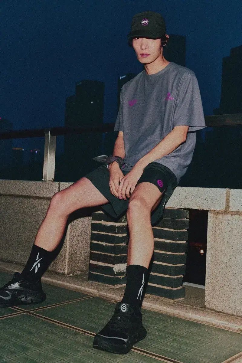 オーストリア リーボック ランニング Tシャツ XL