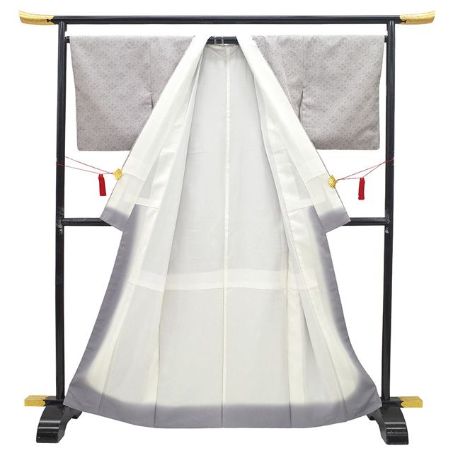 新古品】 御召 着物 未使用 正絹 袷 お召 先染め 薄梅鼠色 灰紫 若松