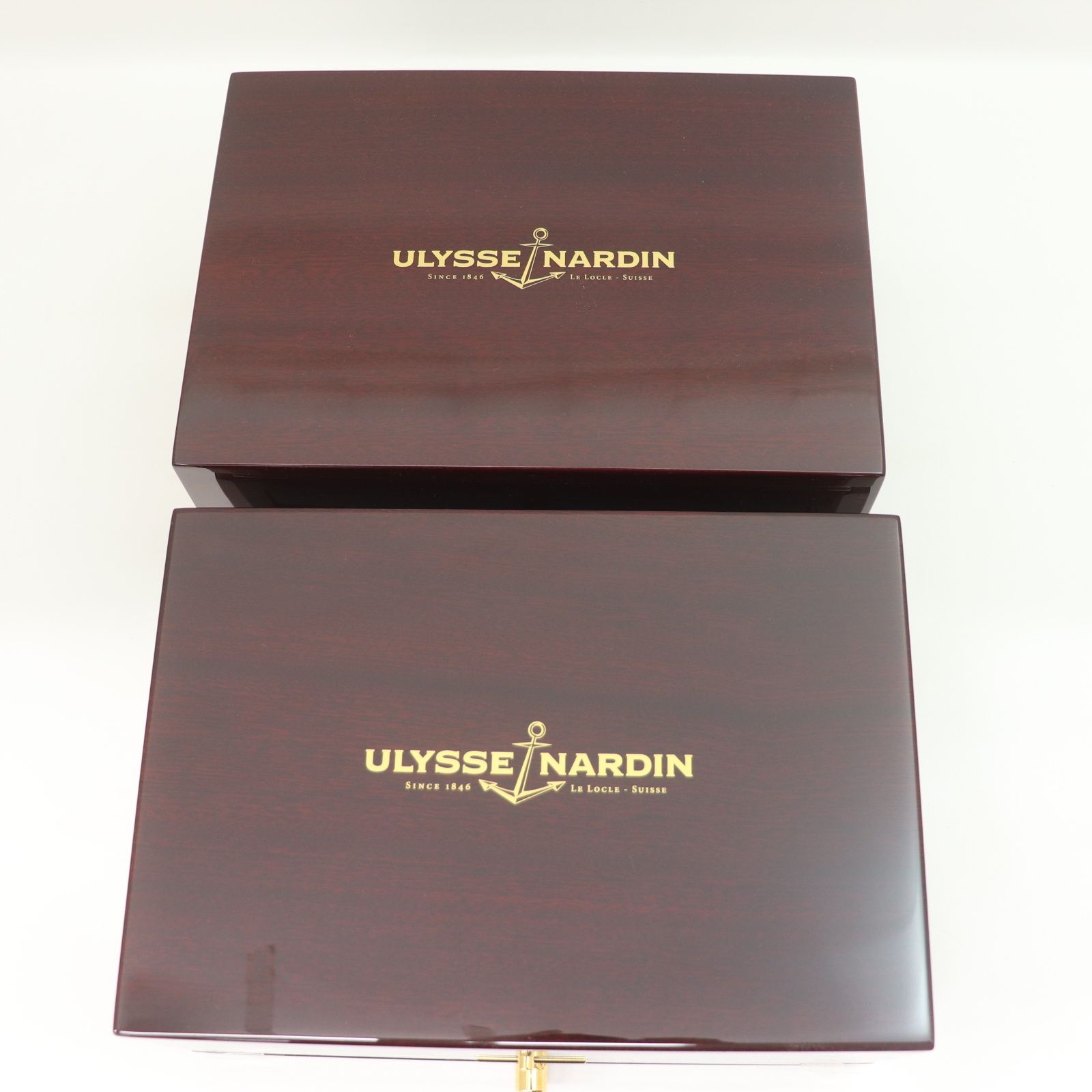 ITVLJNRM3FEF ULYSSE NARDIN ユリスナルダン 腕時計ケース 空箱