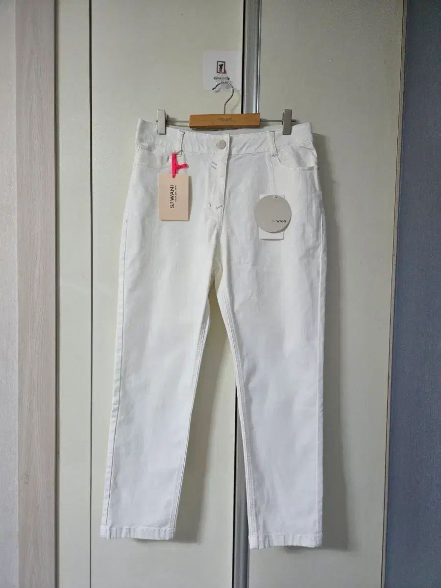 SJ WANI 白 デニムパンツ 新品 29 30 レディース