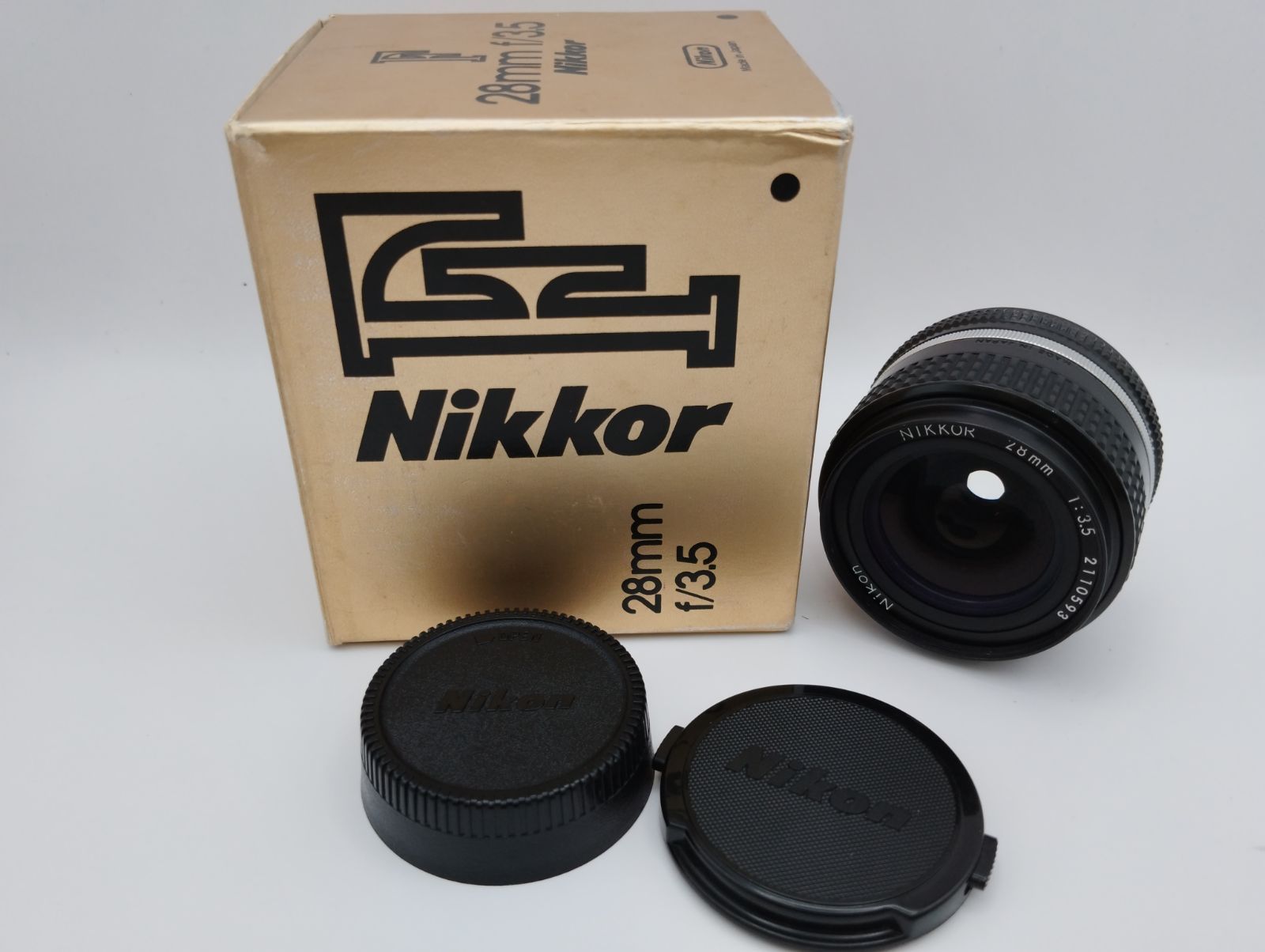 Nikon Ai-s Nikkor 28mm f/3.5 MF広角単焦点レンズ 美品 20260509