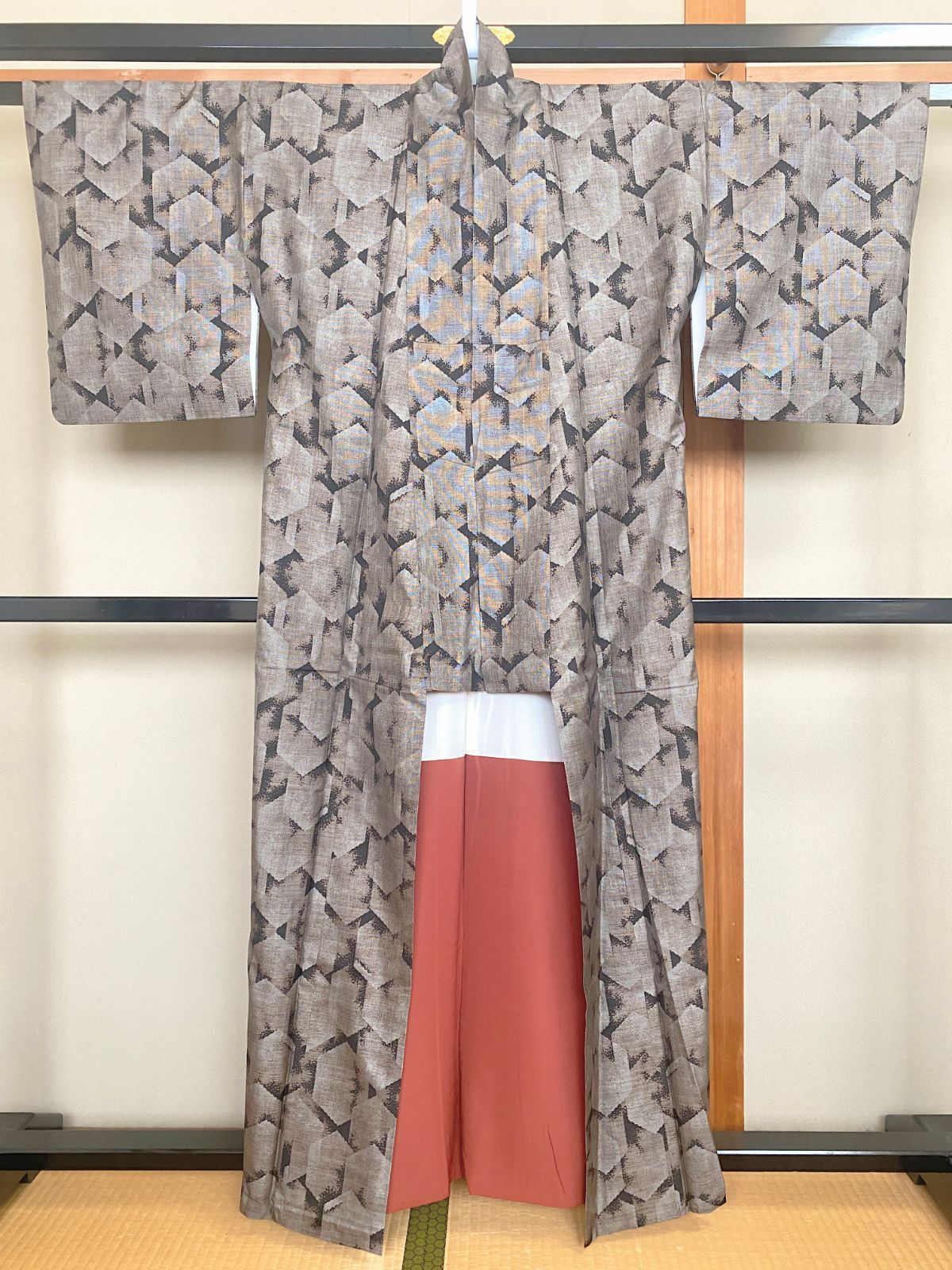 7B【アンティーク着物】幾何学模様 大島紬？ 袷 上品 リメイク素材にも