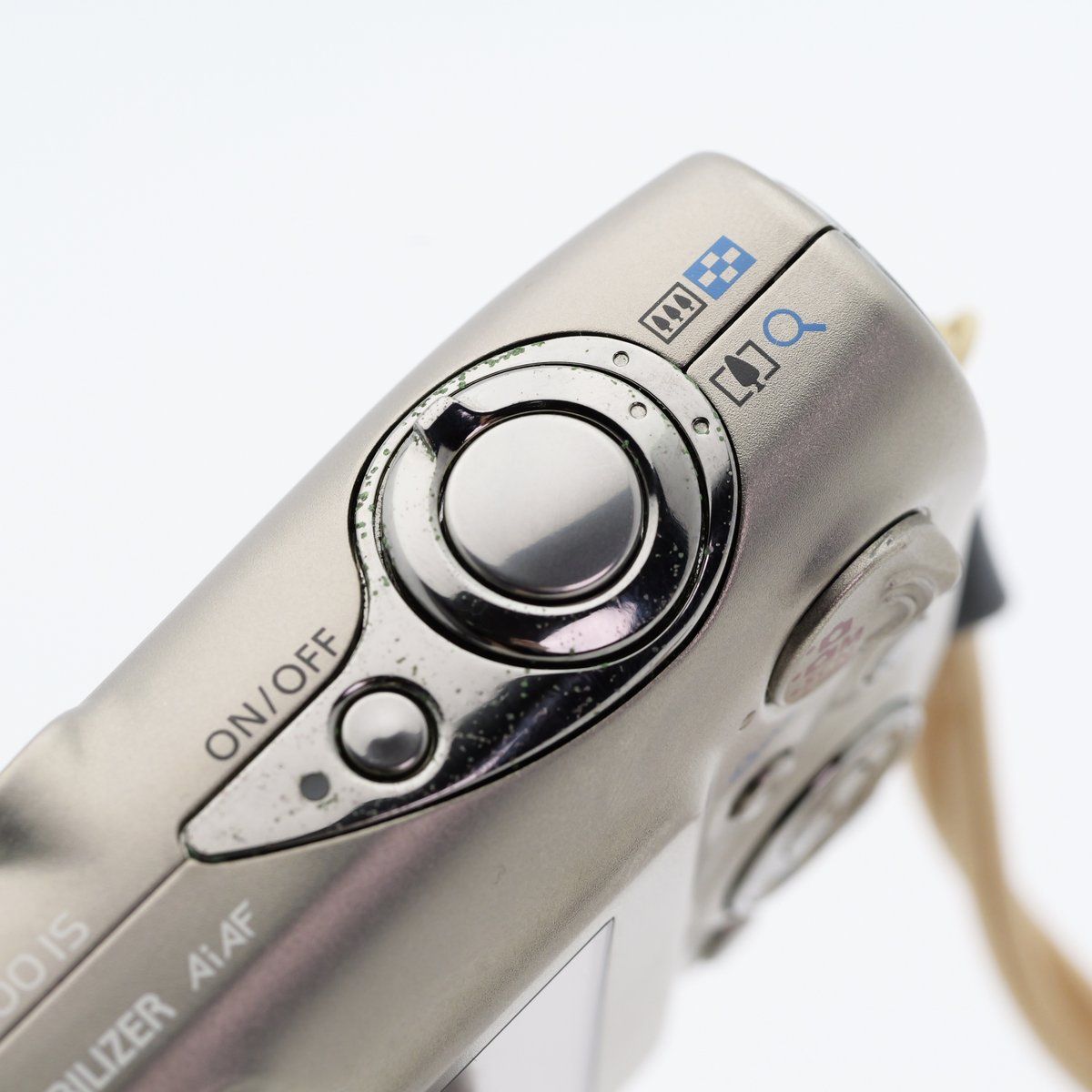 Canon IXY DIGITAL 2000 IS コンパクトデジタルカメラ キヤノン - メルカリ