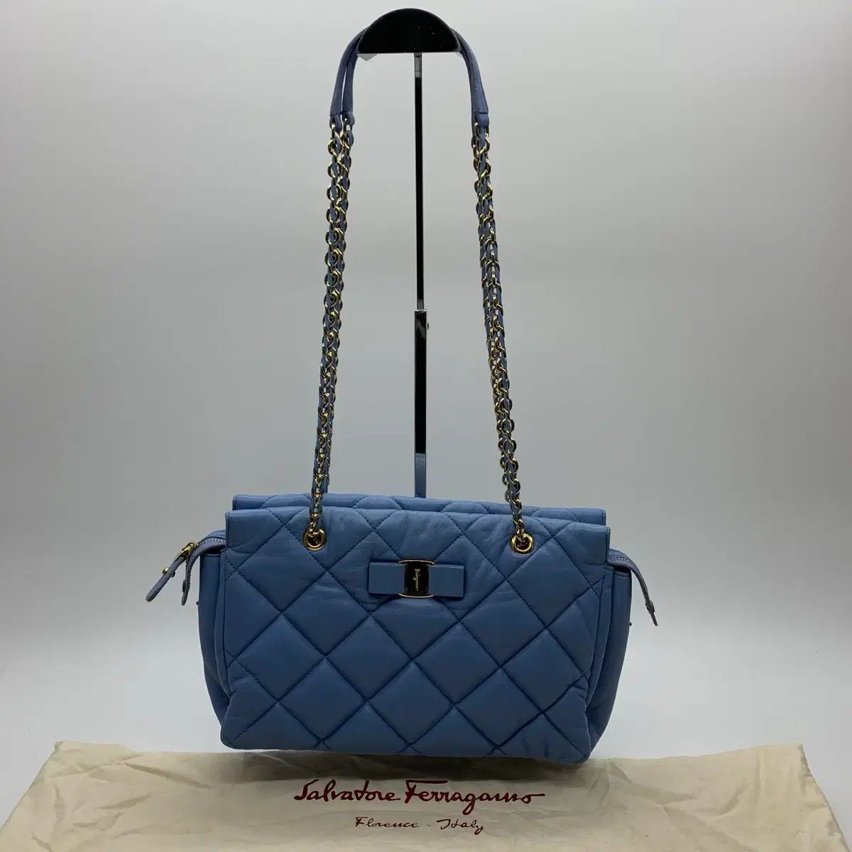 267002108 FERRAGAMO フェラガモ キルティング チェーン ショルダー 