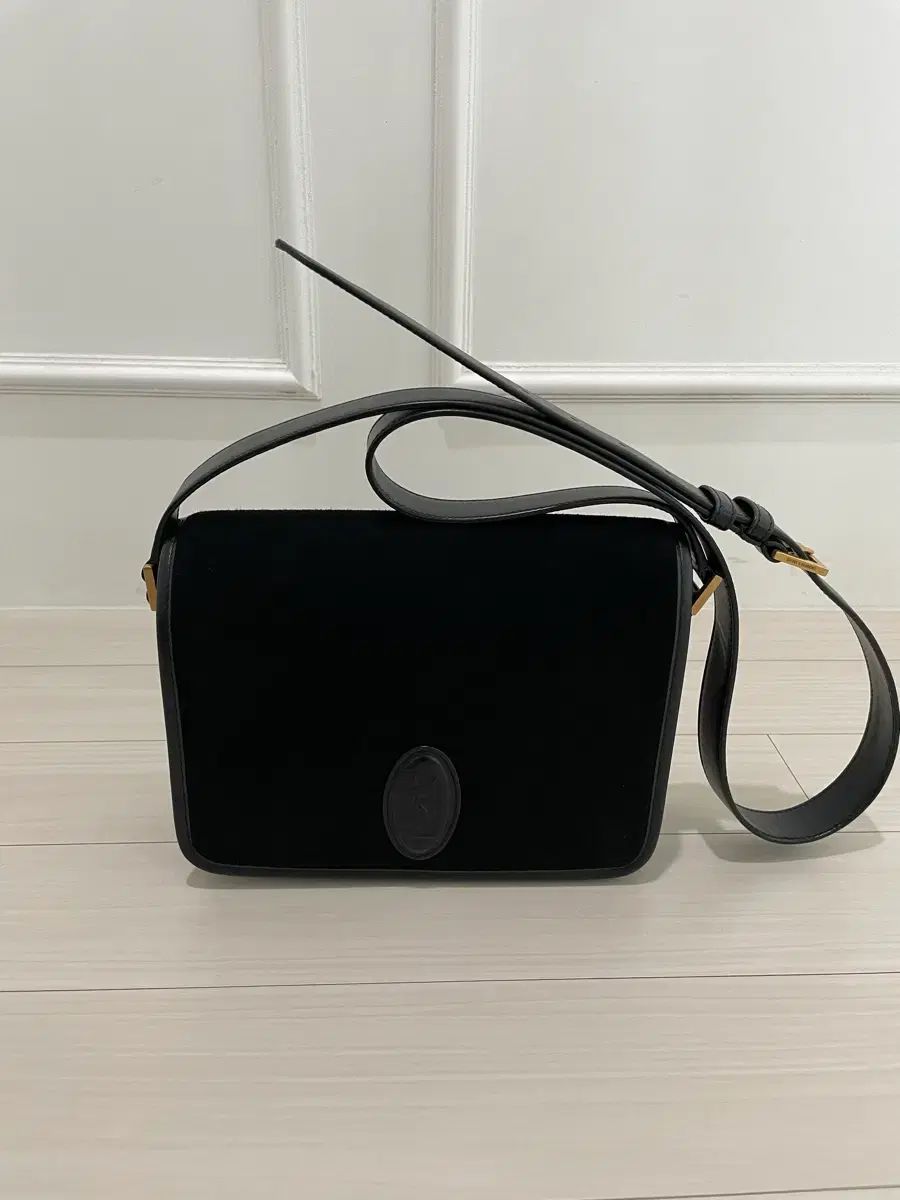 サンローラン スウェード クロスバッグ
