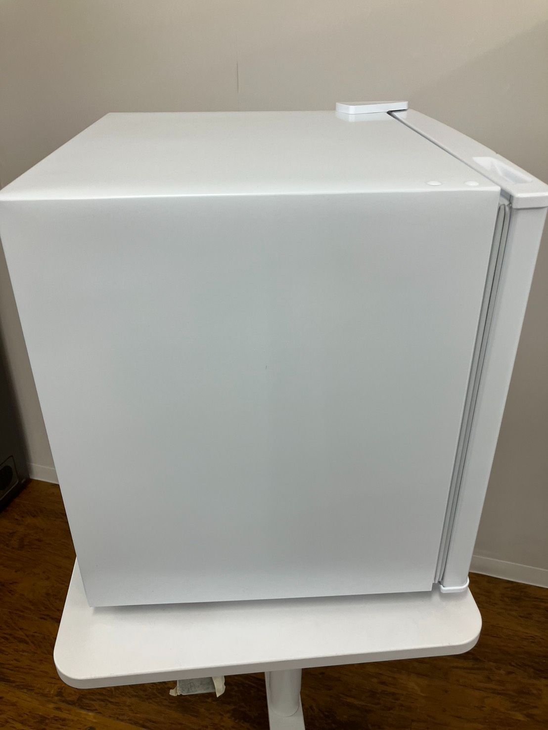 comfee 1ドア冷蔵庫 2025年製 45L RCD45WH/E 管理番号26.05.28 - メルカリ