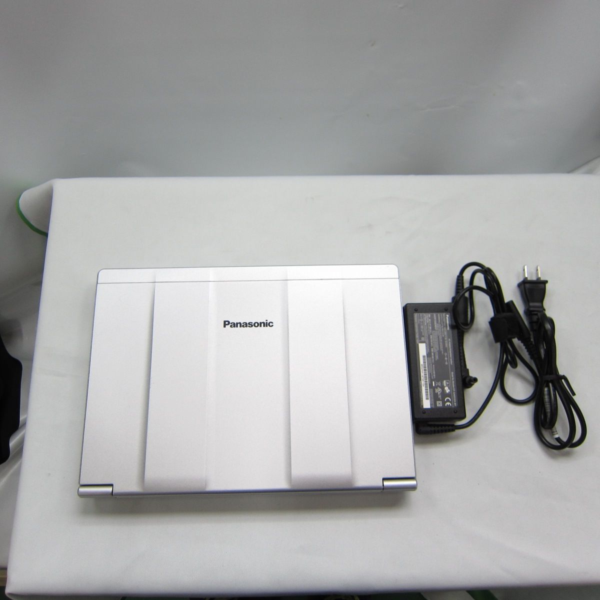 【埼玉発0402】 【ワケアリ】Panasonic CF-SV1RDLAS 12.1型 Core i5-1145G7 メモリ16GB SSD 256GB Officeあり(互換品)　半年保証　10世代 　ブロンズ色　中古再生PC
