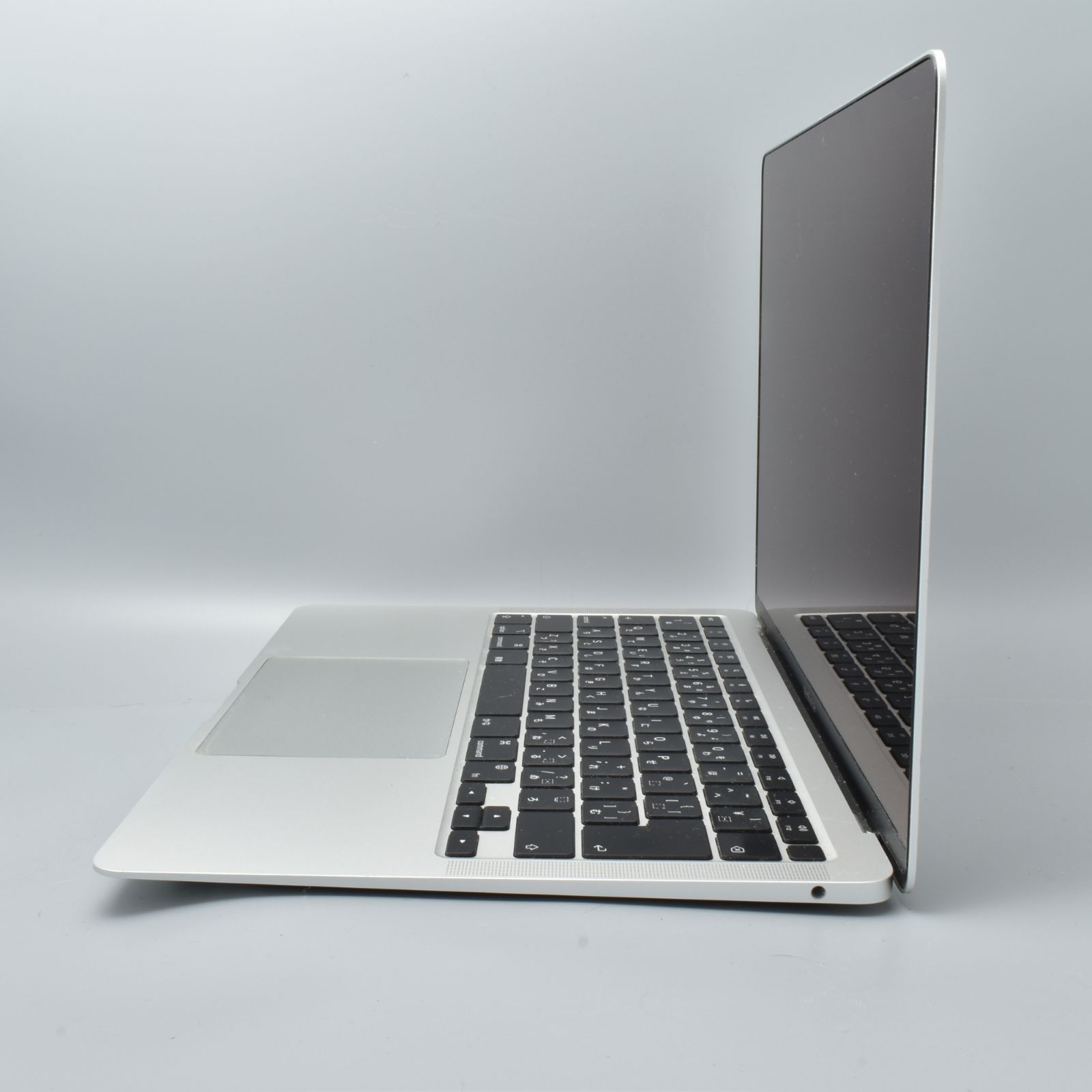 【美品】MacBook Air M1 16GB 512GB シルバー箱・付属品付 MacBook Air 2020 M1 16GB 512GB シルバー 箱 充電器 - メルカリ