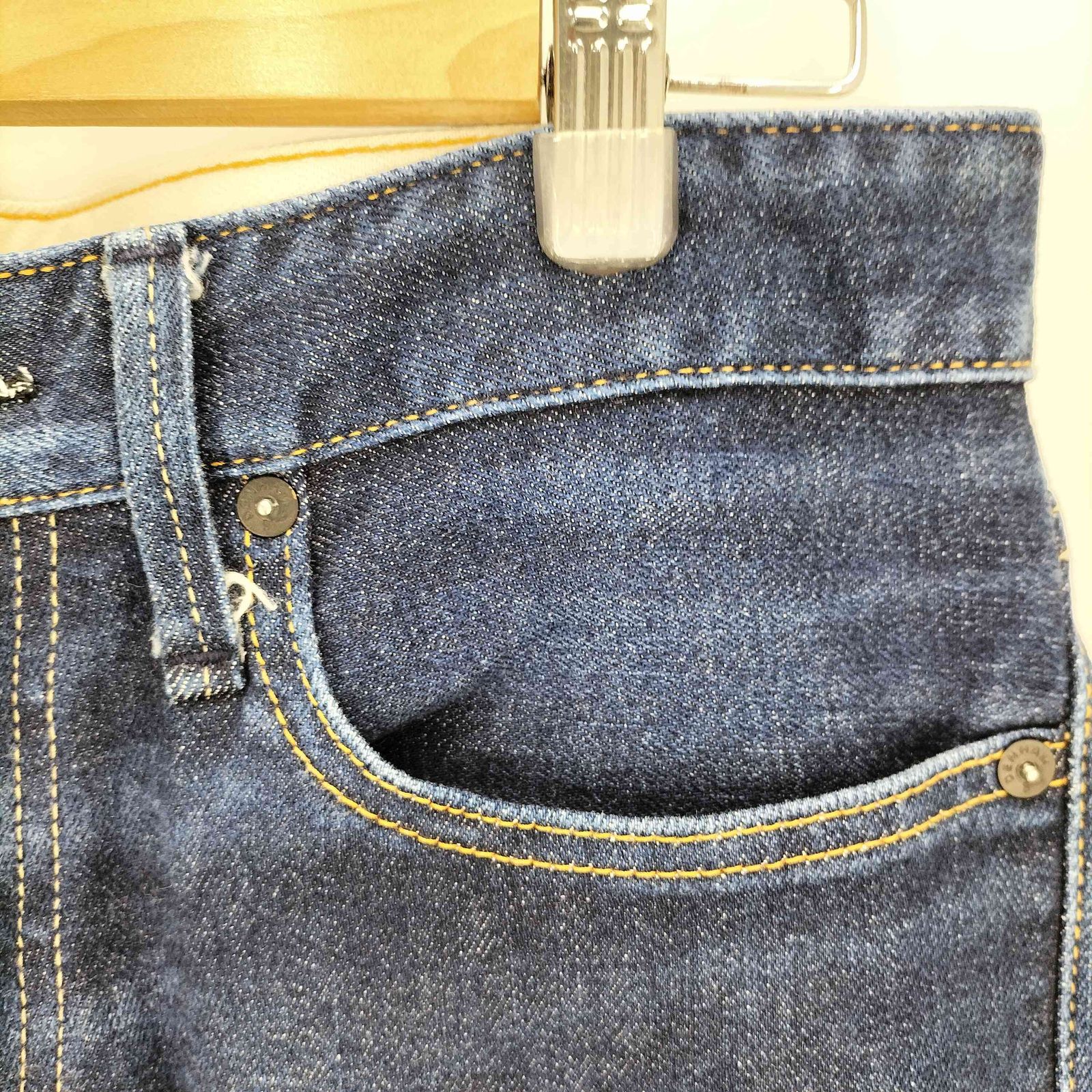 デンハム DENHAM RAZOR SLIM FIT JAPAN ARTISAN セルビッジ ストレート 