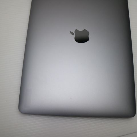 超美品 MacBook Pro 2019 13インチ 第8世代 Core i7 16GB SSD 256GB