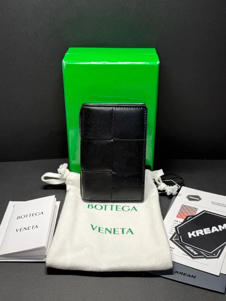 BOTTEGA VENETA ボッテガ・ヴェネタ フラップ カードウォレット