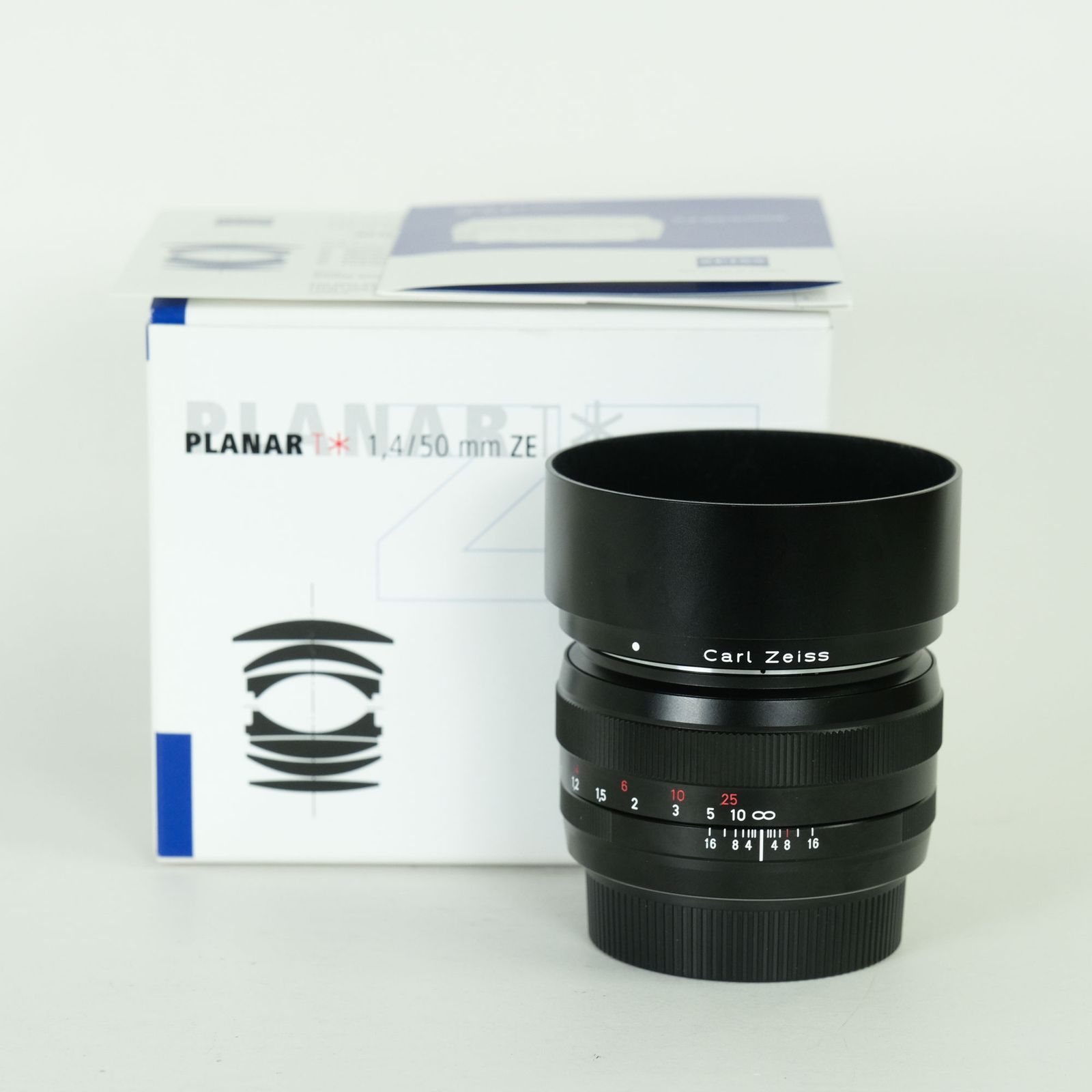 美品] Carl Zeiss Planar T* 50mm F1.4 ZE [キヤノンEF用] | Canon EF 