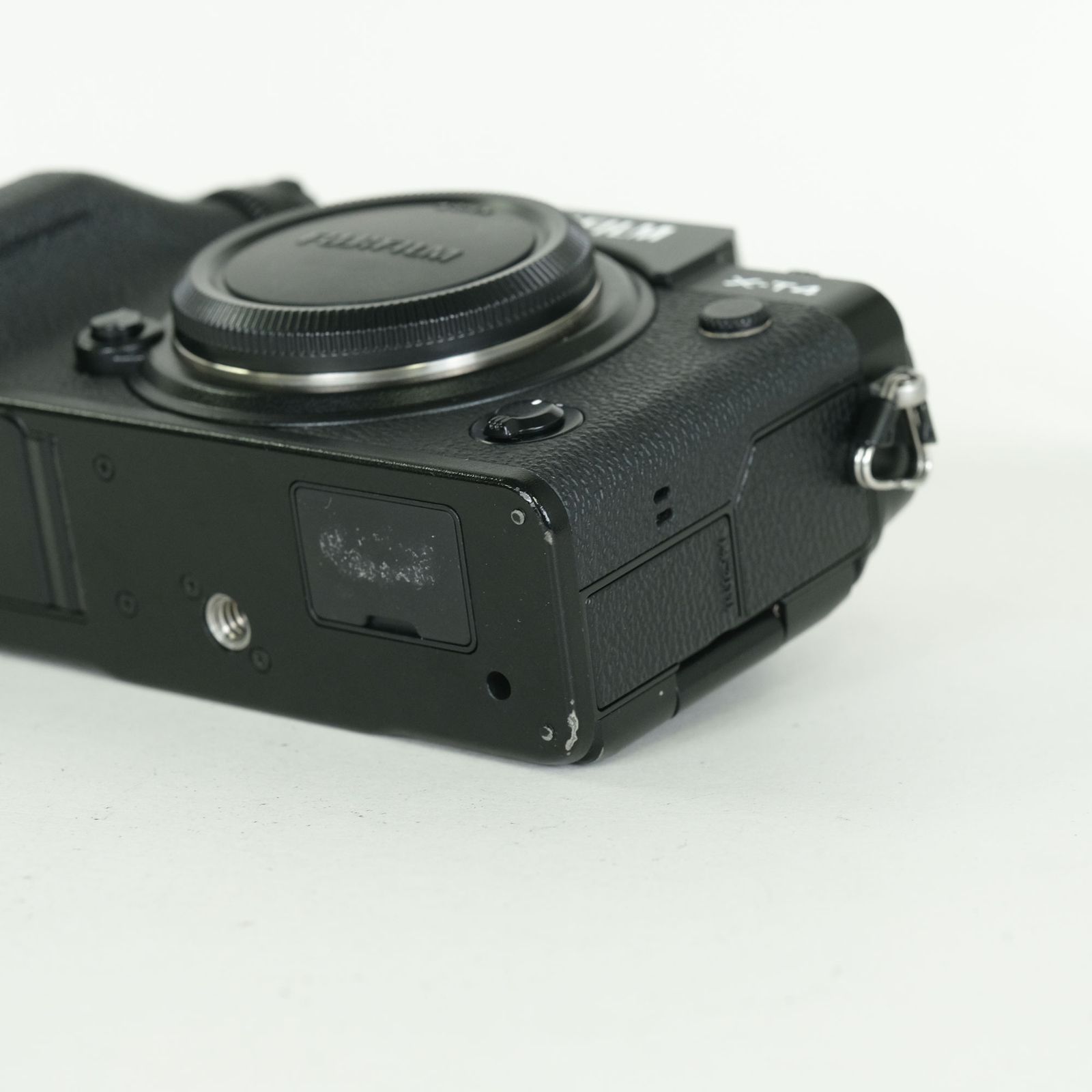 良品 | シャッター数2,540回｜バッテリー2個付] FUJIFILM X-T4 [ボディ
