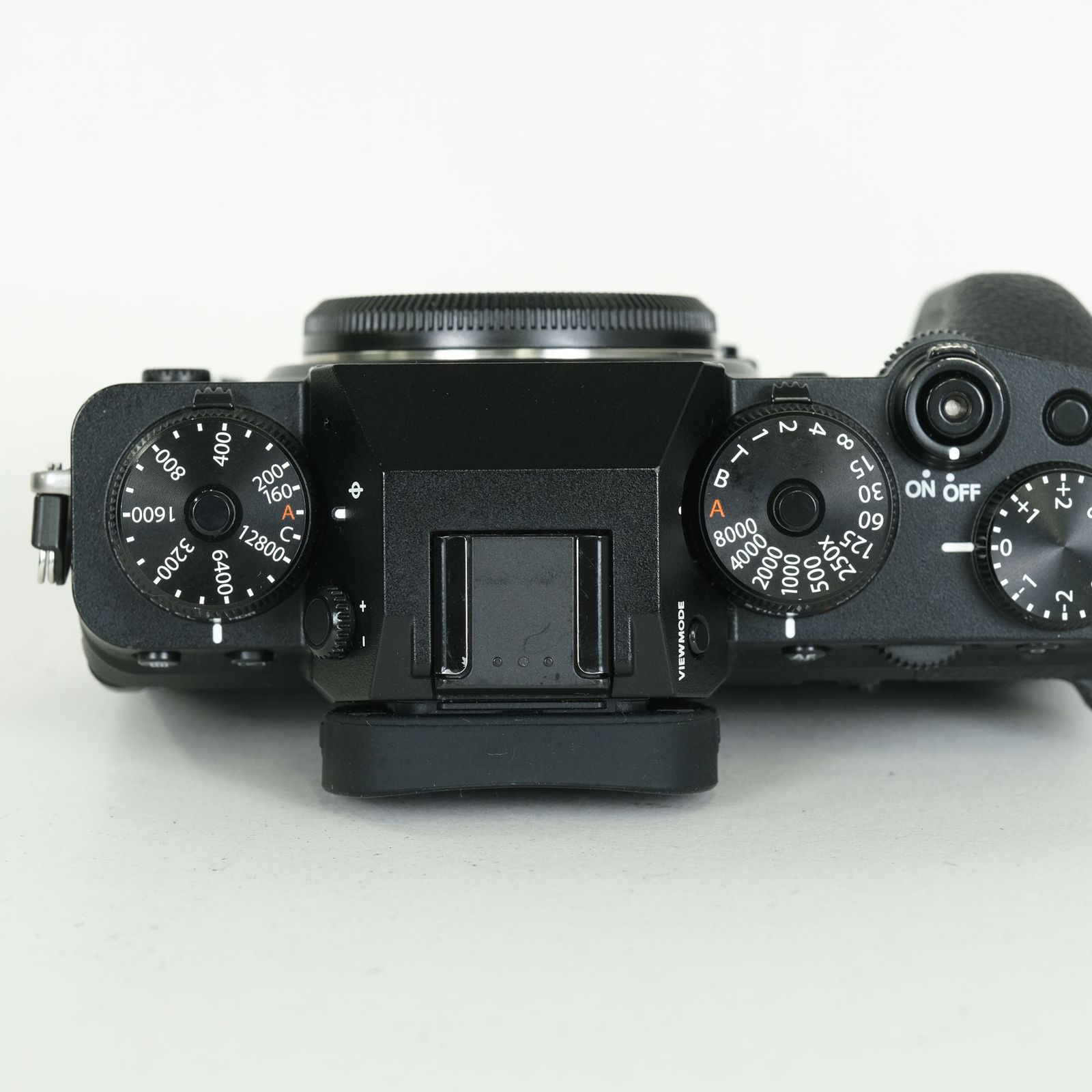 良品 | シャッター数2,540回｜バッテリー2個付] FUJIFILM X-T4 [ボディ