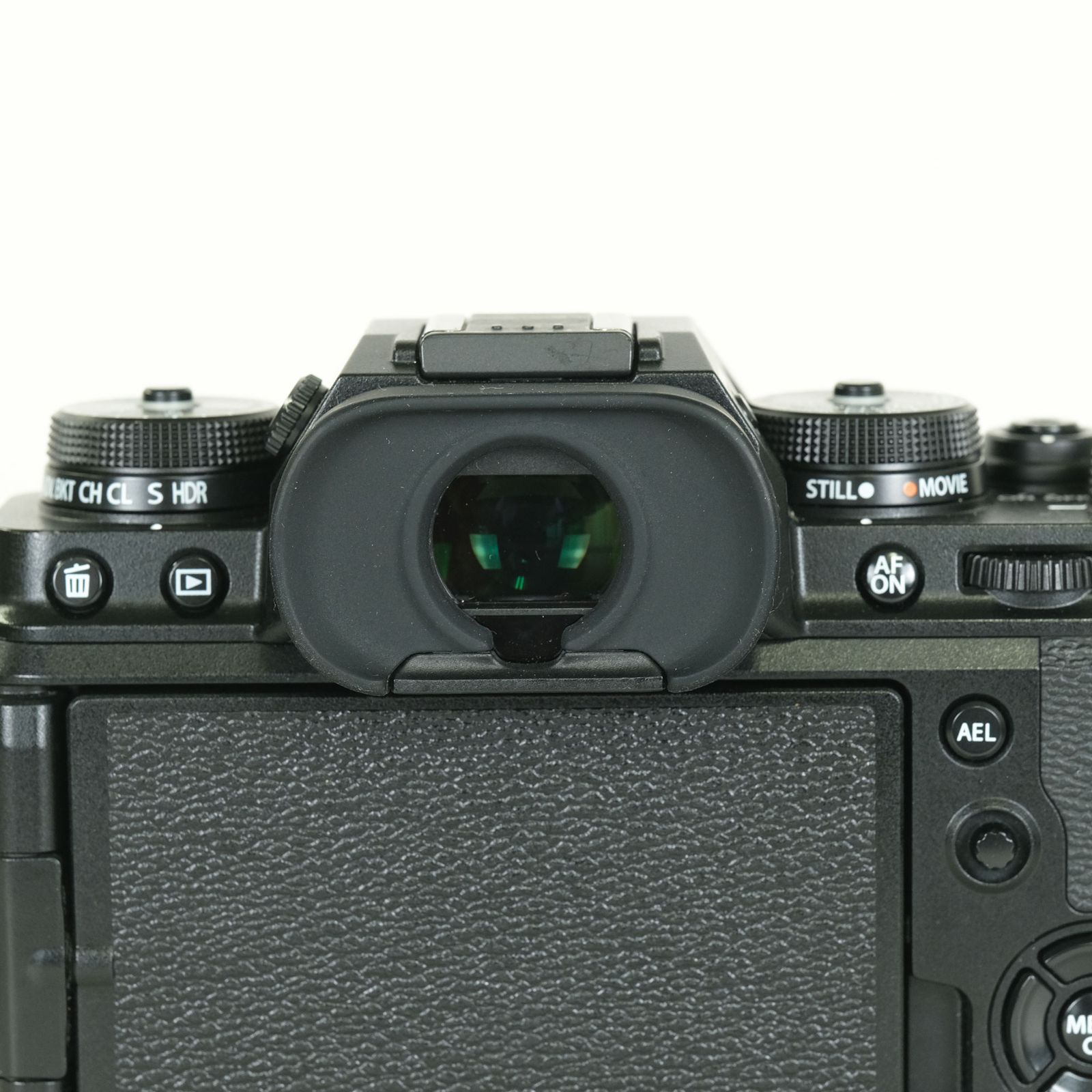 良品 | シャッター数2,540回｜バッテリー2個付] FUJIFILM X-T4 [ボディ