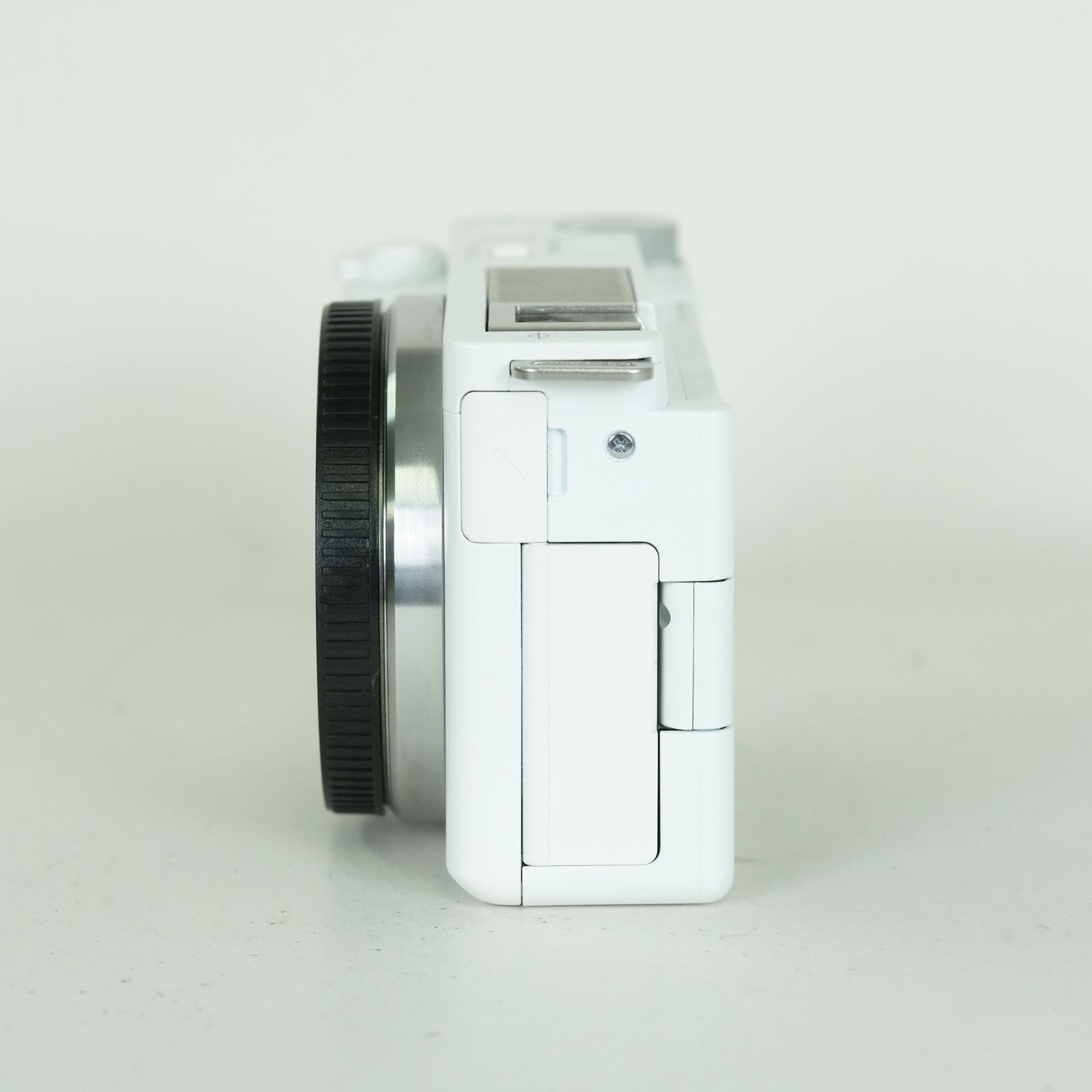 良品 | チャージャー付] SONY VLOGCAM ZV-E10 [ボディ ホワイト