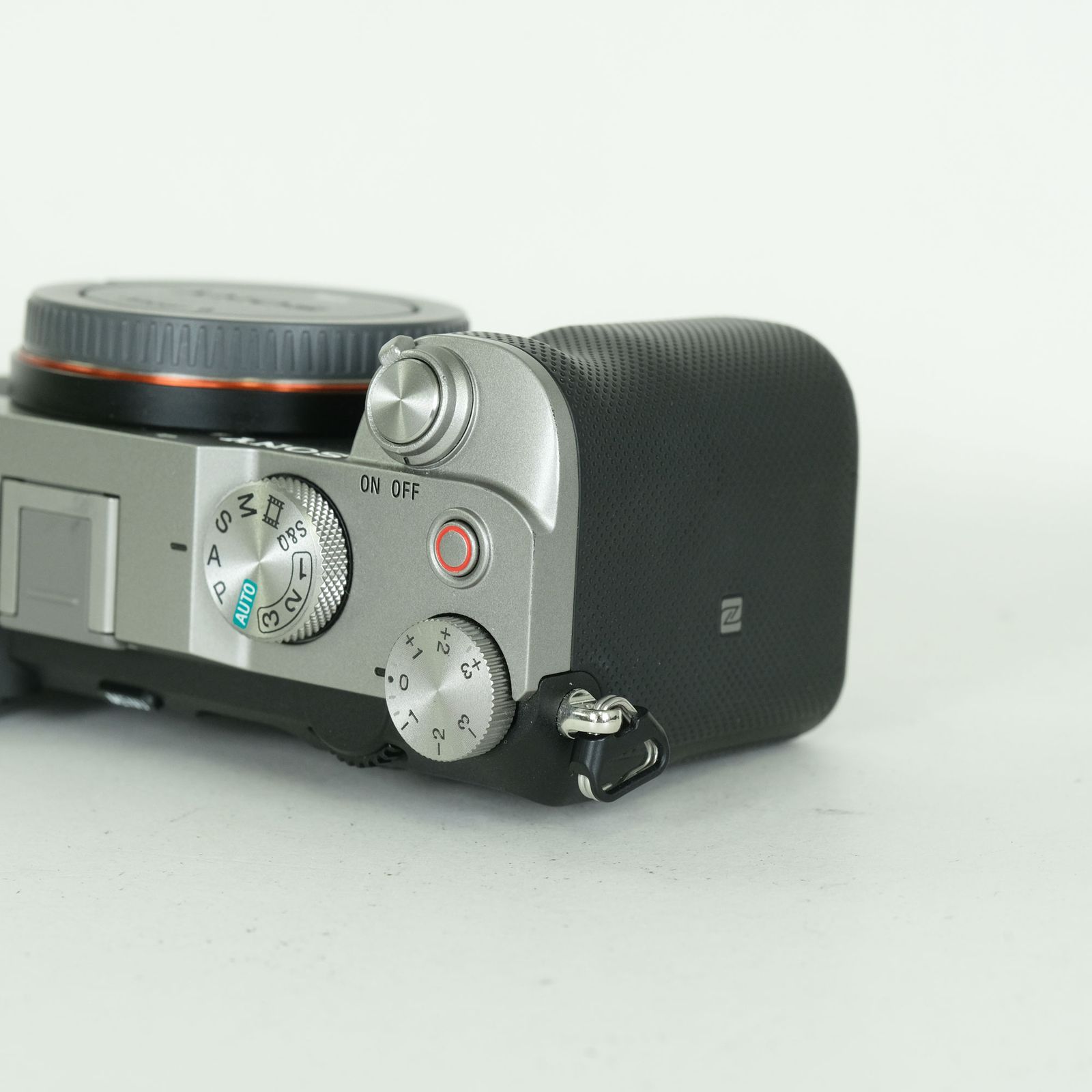 良品 | シャッター数17,470回｜L型プレート付] SONY α7C（ILCE-7C