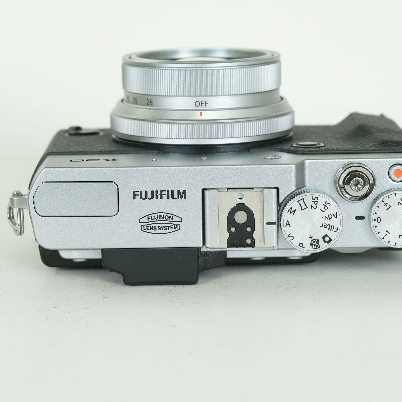 美品] FUJIFILM X30 シルバー | コンパクトデジタルカメラ - メルカリ
