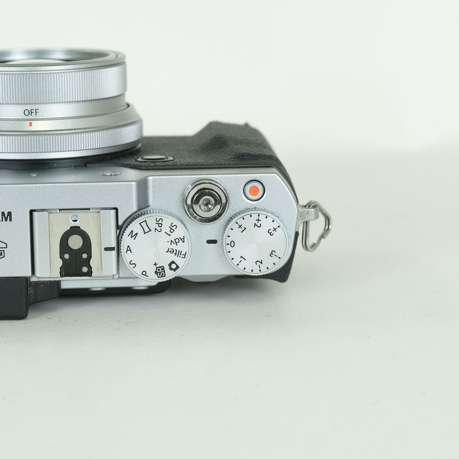 美品] FUJIFILM X30 シルバー | コンパクトデジタルカメラ - メルカリ