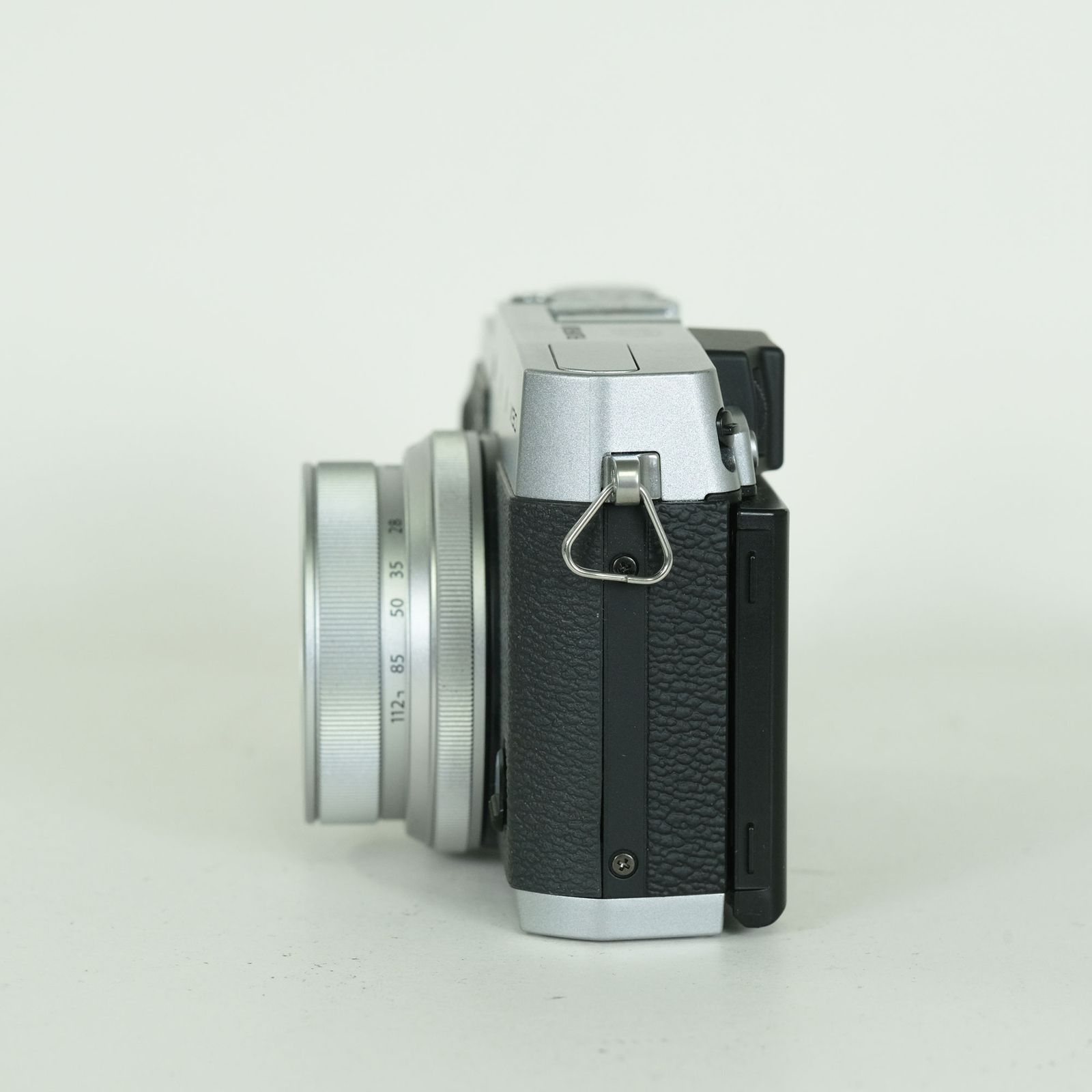 美品] FUJIFILM X30 シルバー | コンパクトデジタルカメラ - メルカリ