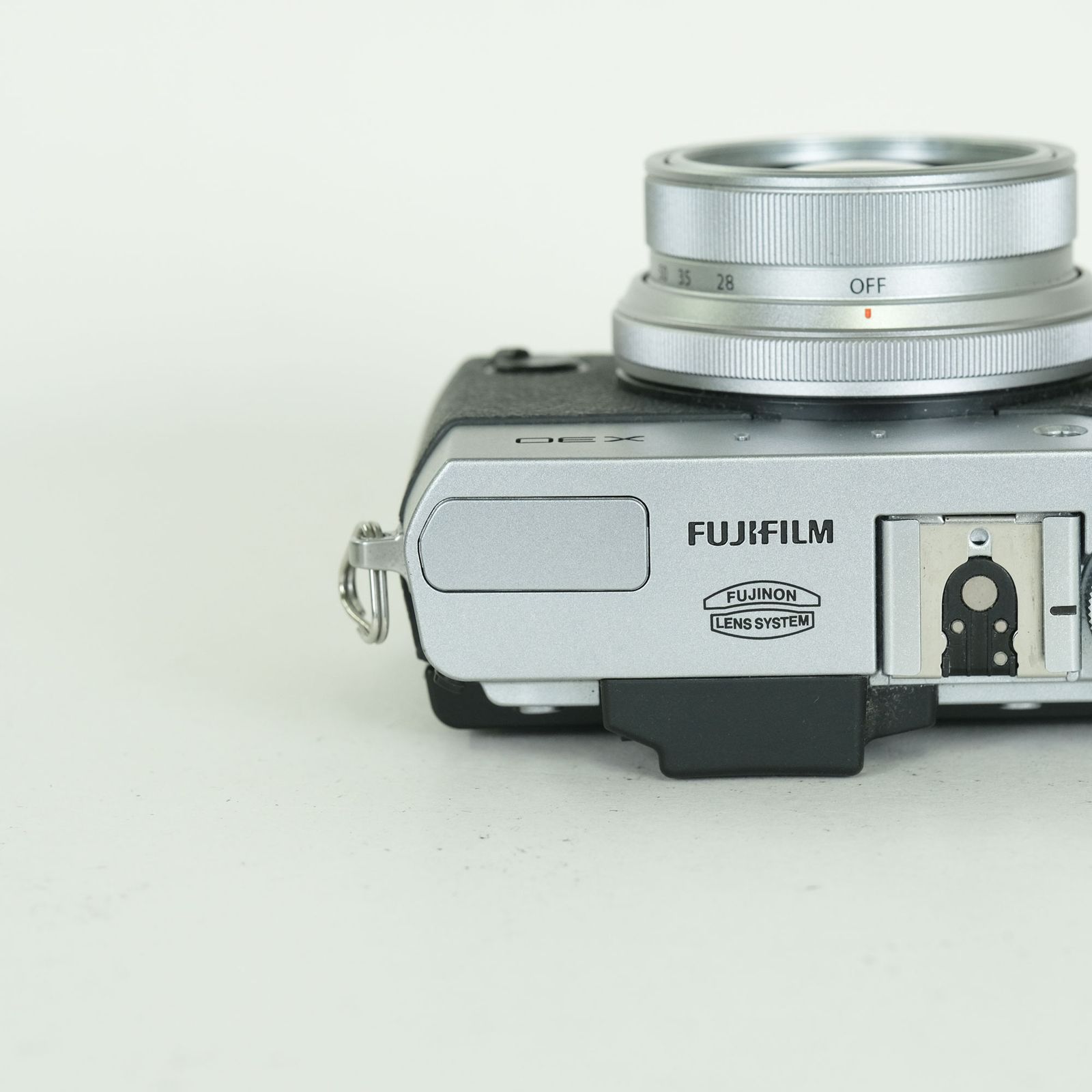 美品] FUJIFILM X30 シルバー | コンパクトデジタルカメラ - メルカリ