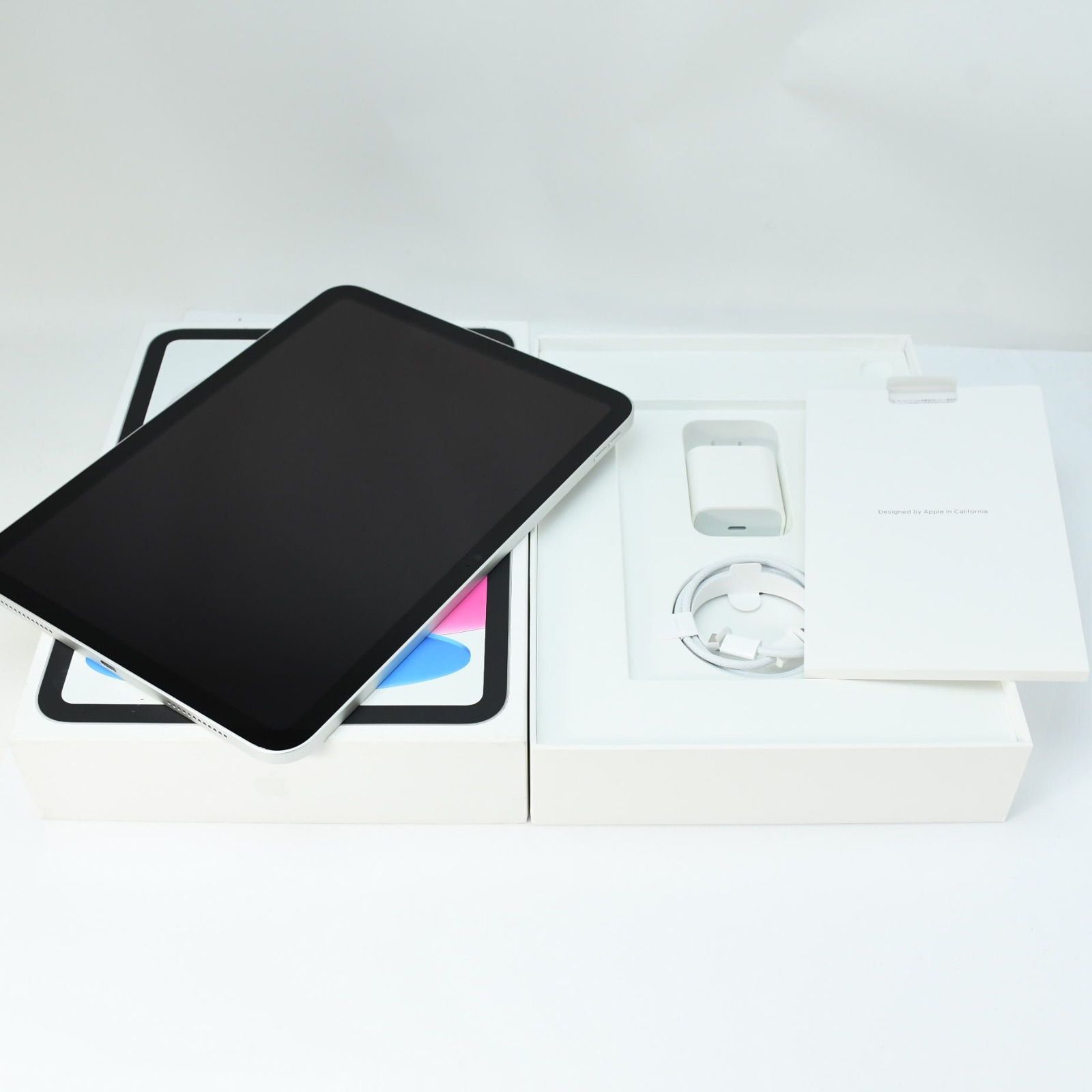 新品同様＊電池100%＊】iPad 第10世代 Wi-Fiモデル 64GB シルバー