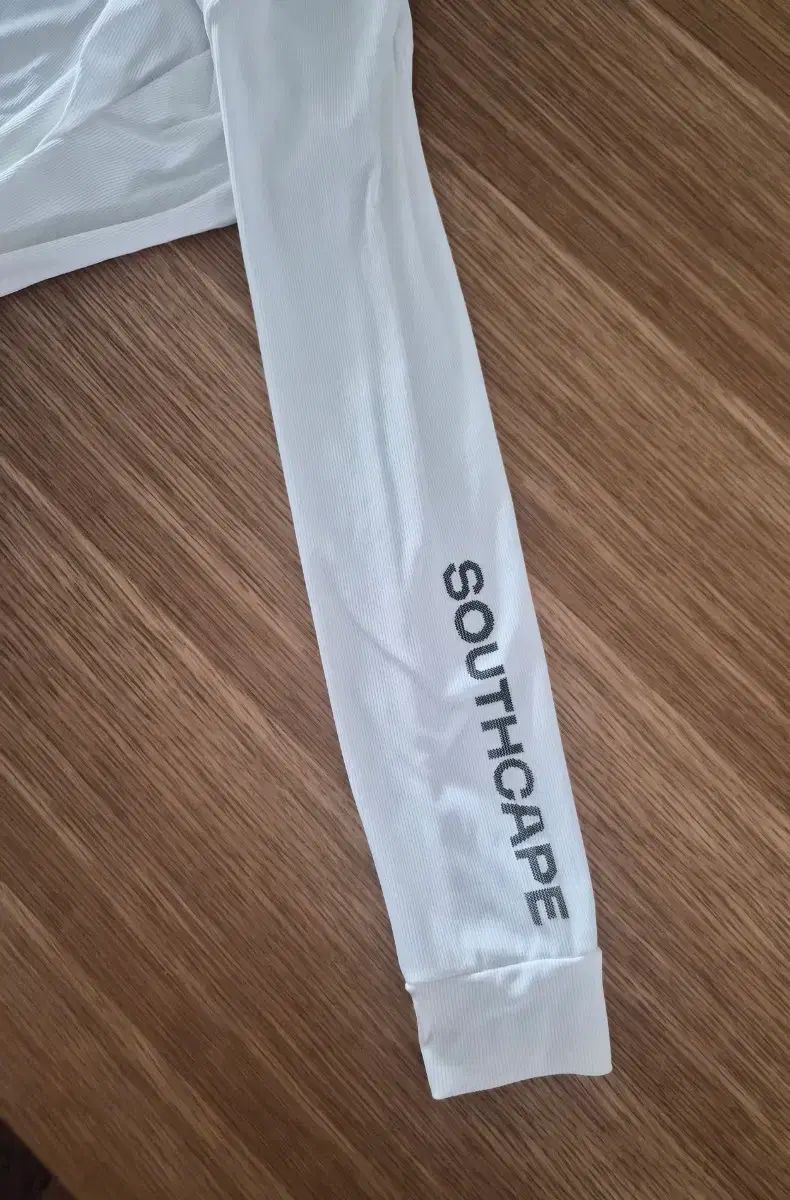 SOUTH CAPE ハーフジップTシャツ