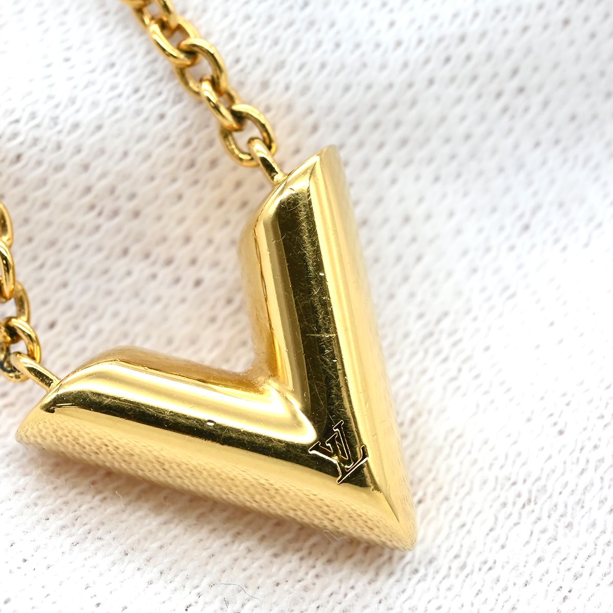 ルイヴィトン LOUIS VUITTON ネックレス エッセンシャル V GP ゴールド 