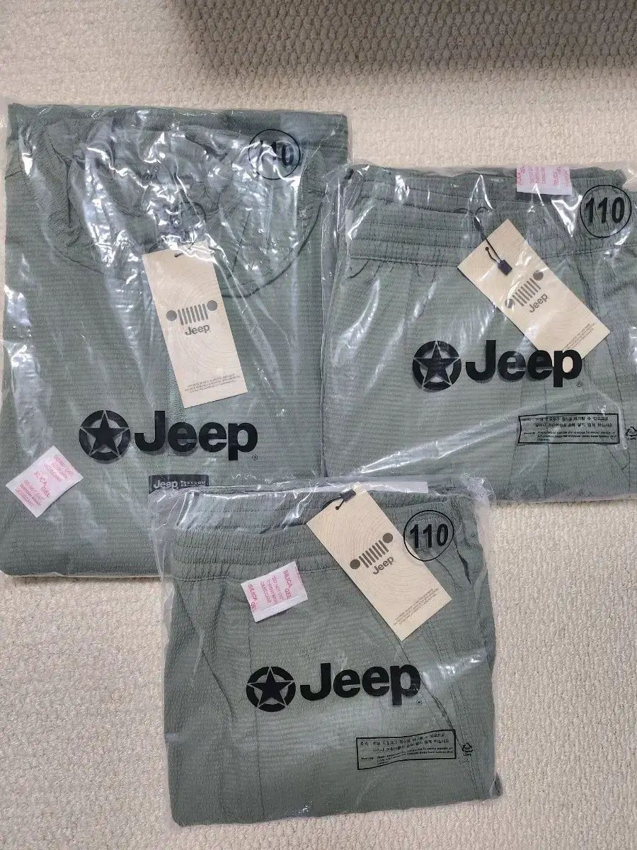 Jeep Anorak（アノラック）3種セット（WHOフッド半袖 +パンツ +ハーフパンツ）新品