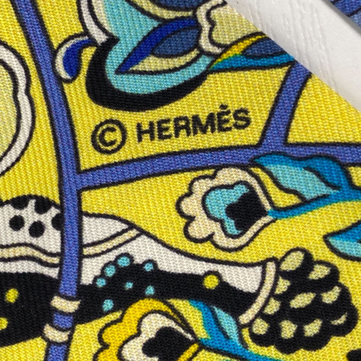 5572 HERMES エルメス ツイリー スカーフ 花咲く鳥たちの国で Au Pays