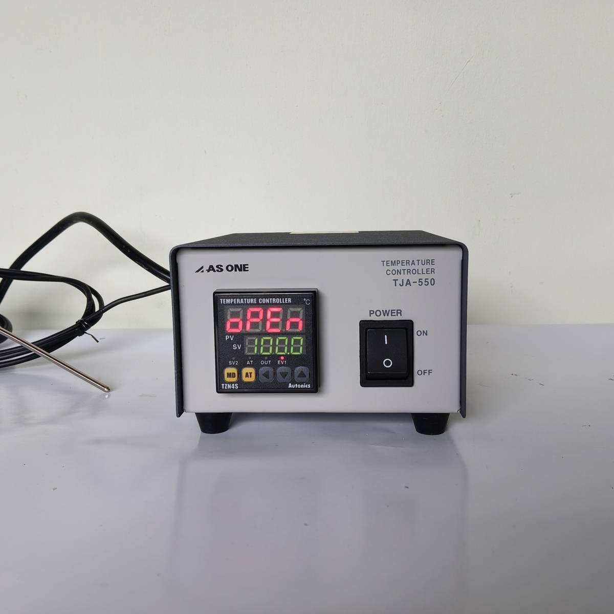 AS ONE 高精度温度調整器 TJA-550