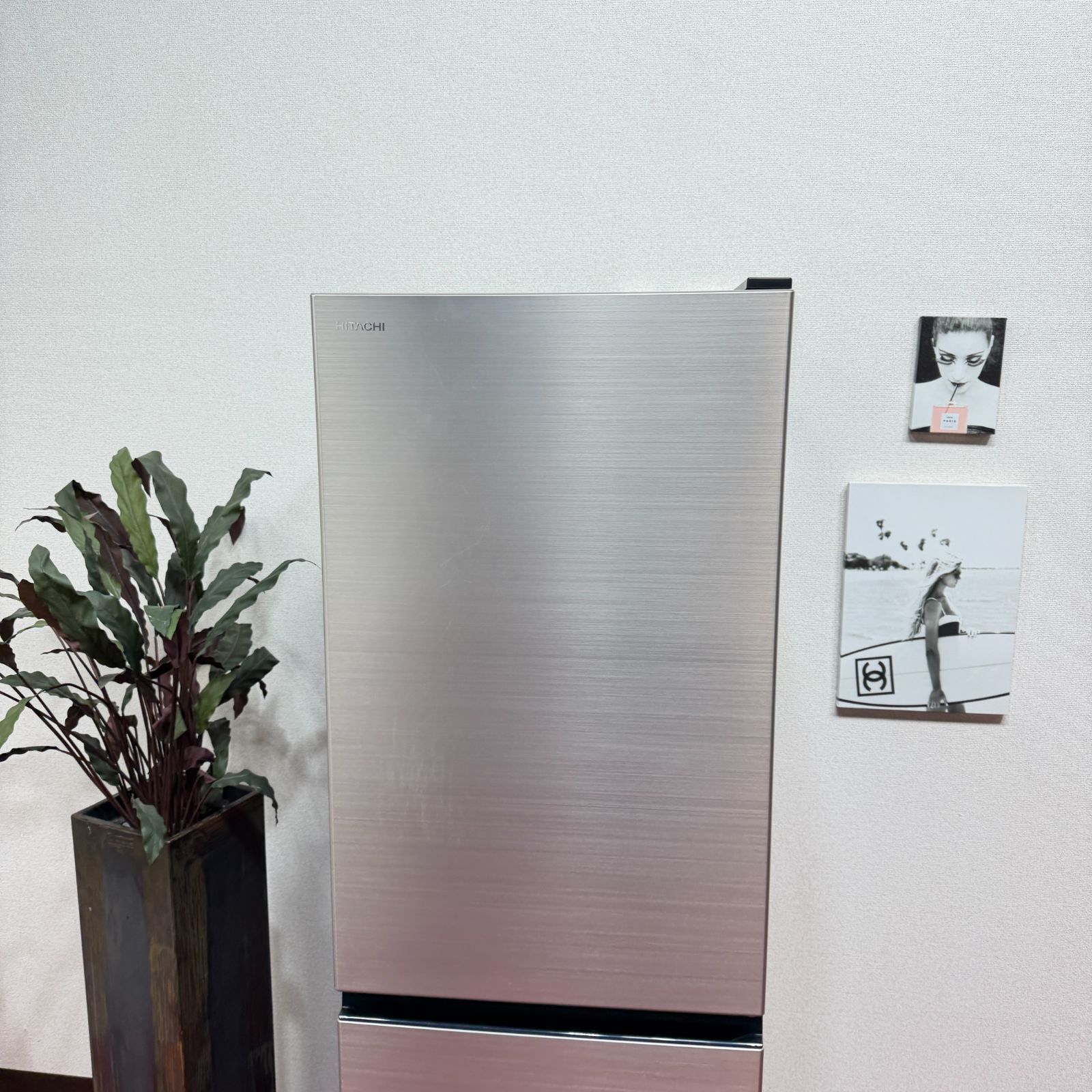 東京23区送料無料 超美品2023年製日立3ドア冷蔵庫 製氷機有315L 分解