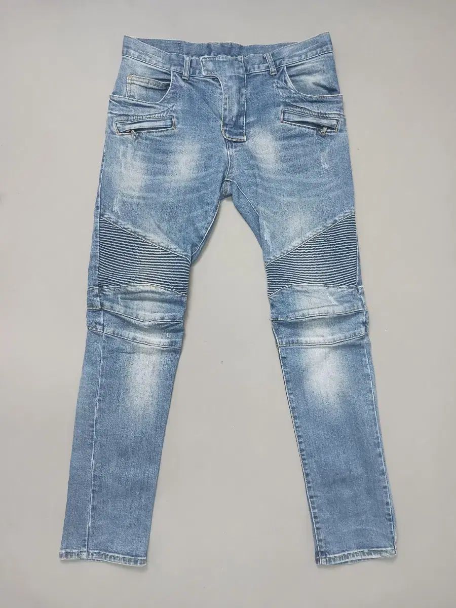 32 BALMAIN バルマン ディス バイカー スキニージーン デニム