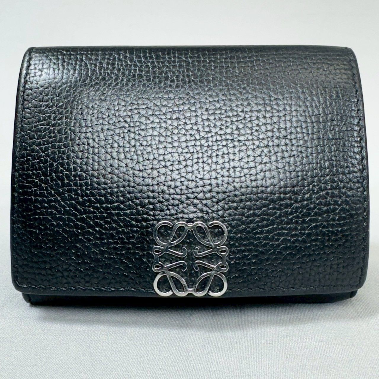美品】LOEWE ロエベ アナグラム トライフォールド Wホック コンパクト 