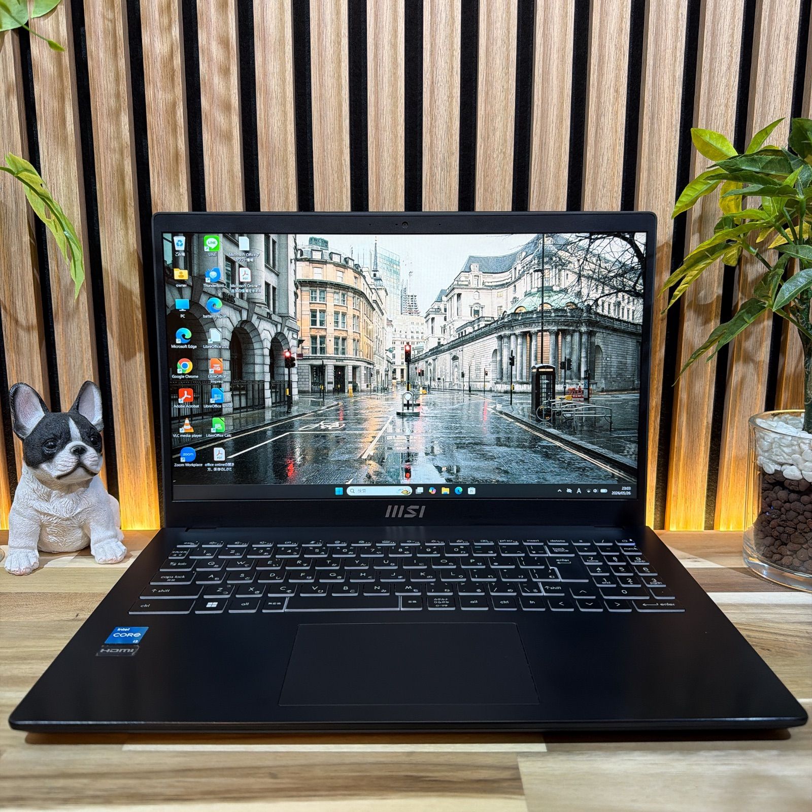 公式ショップ限定価格❣️/ 極美品《新型2023年発売》MSI Modern 15 