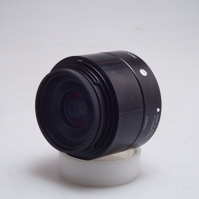 【中古】(シグマ) SIGMA 19/F2.8 DN ブラック ソニーE