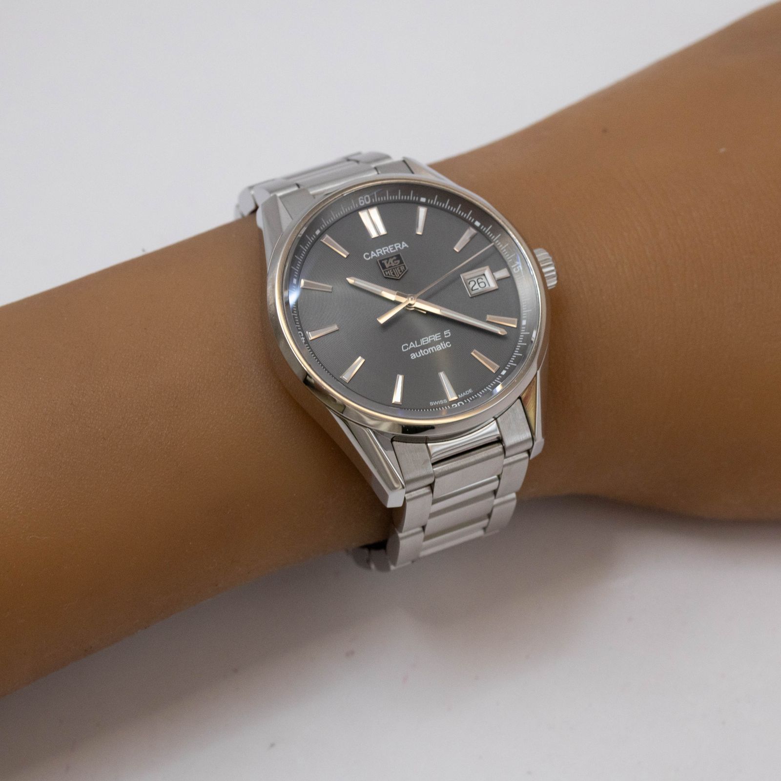箱・保証書付き】 タグホイヤー TAG HEUER カレラ WAR211C.BA0782 TAG