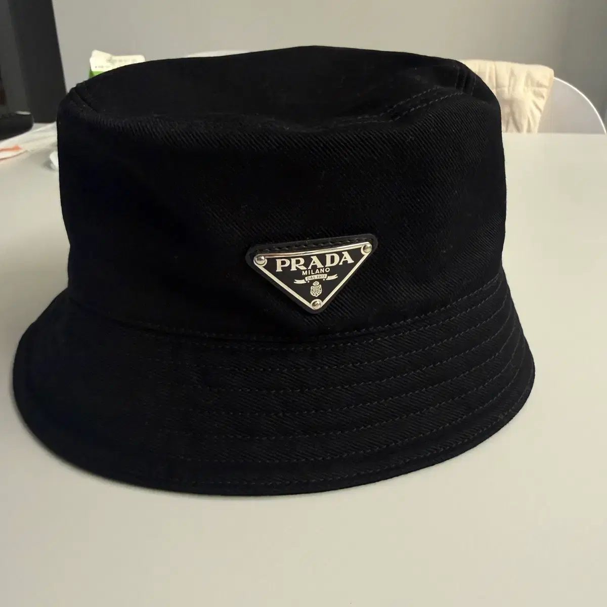 PRADA ブラック バケットハット