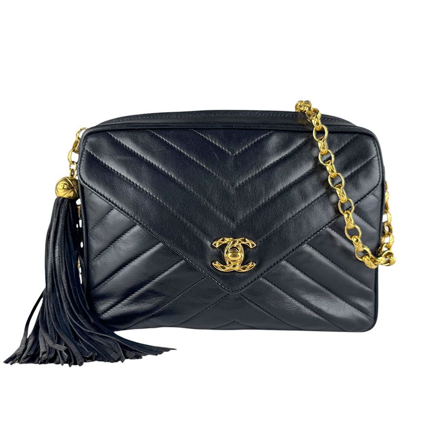 シャネル CHANEL ショルダーバッグ Vステッチ