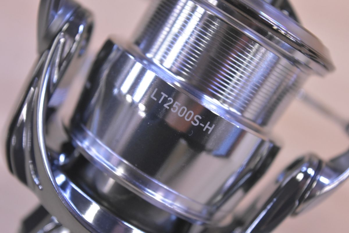 ダイワ 22 イグジスト LT 2500S-H DAIWA EXIST スピニングリール