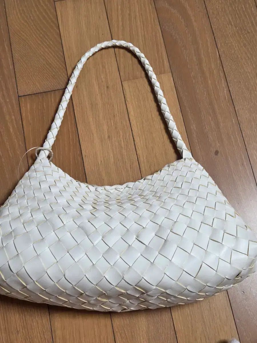 Dragon Diffusion ドラゴンディフュージョン dragon DIFFUSION(ドラゴン ディフュージョン) ロザンナ 26ss ミルク (白 アイボリー系) 新品